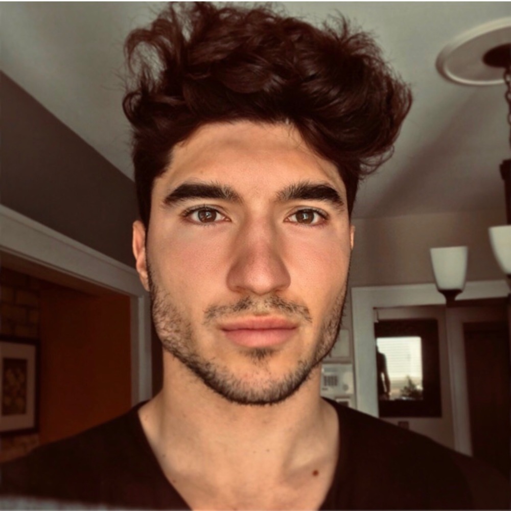 Meet your Posher, Zach